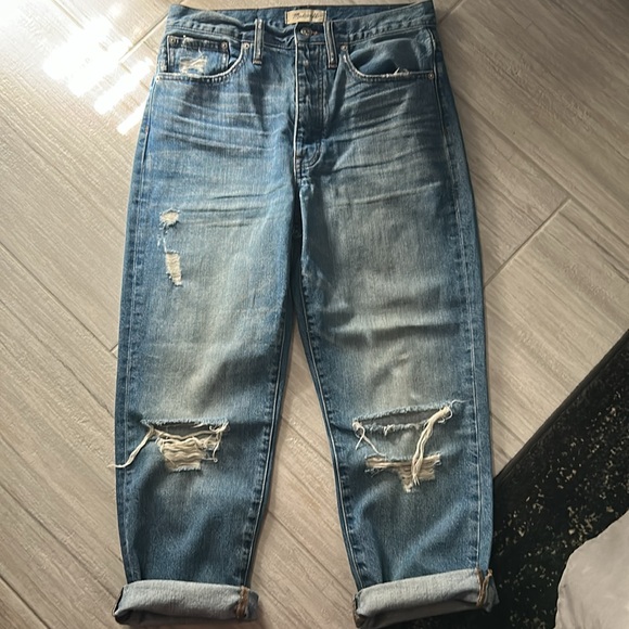 Madewell Denim - Madewell Distressed High Rise Dad Jean Size 27